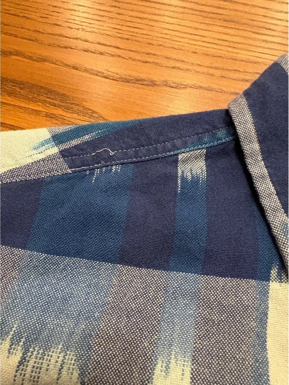 J.Crew Men's Medium Slim Fit Blue White Ikat Plaid Button Down Shirt Long Sleeve